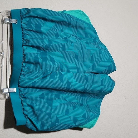 Under Armor Shorts Womens Size XXL Athletic Running Loose Mesh Undies Artsy Abst - Picture 3 of 9